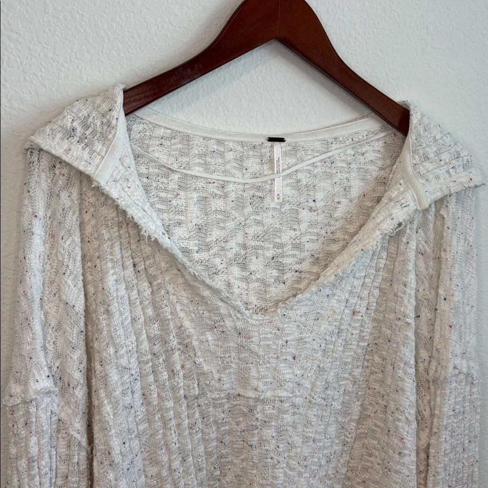 Free People Baja Babe Hacci Hooded Pullover White Multicolor Speckles Top M - Picture 6 of 13